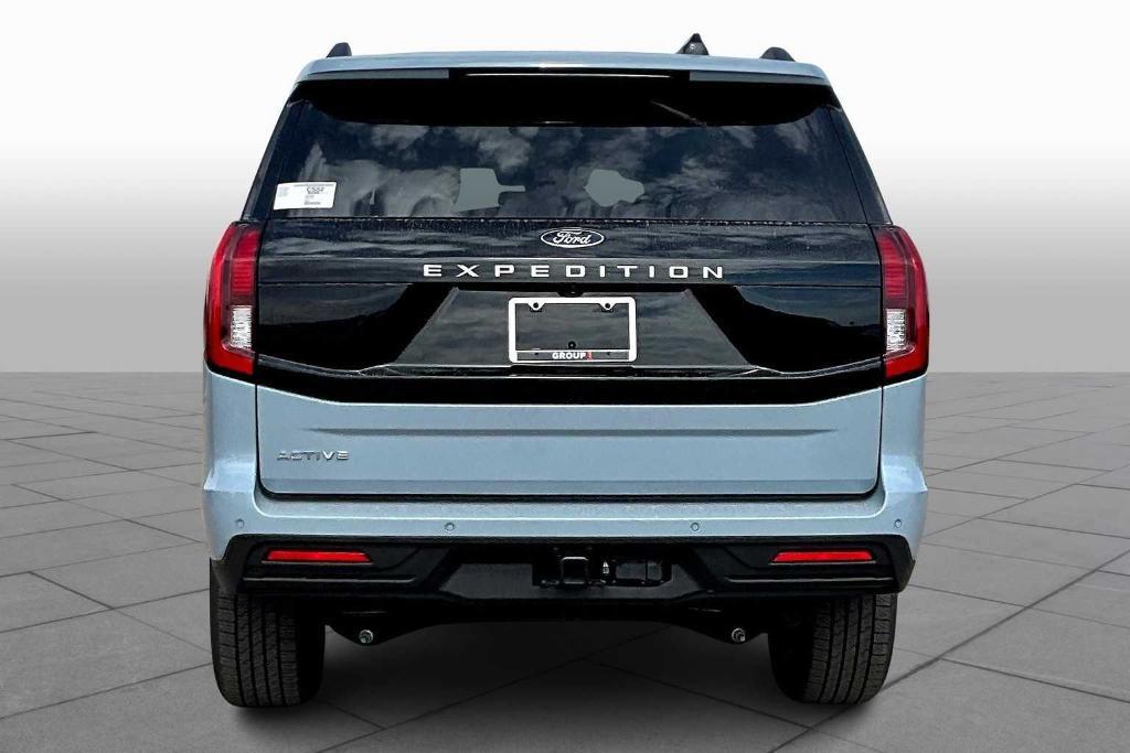 new 2025 Ford Expedition car, priced at $70,340