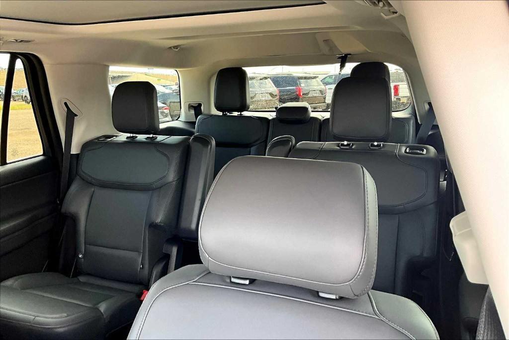 new 2025 Ford Expedition car, priced at $70,340