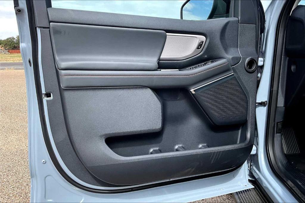 new 2025 Ford Expedition car, priced at $70,340