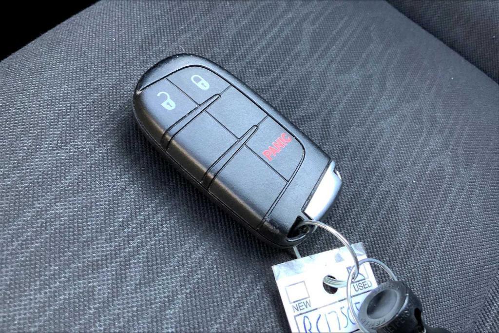 used 2024 Dodge Durango car, priced at $31,392