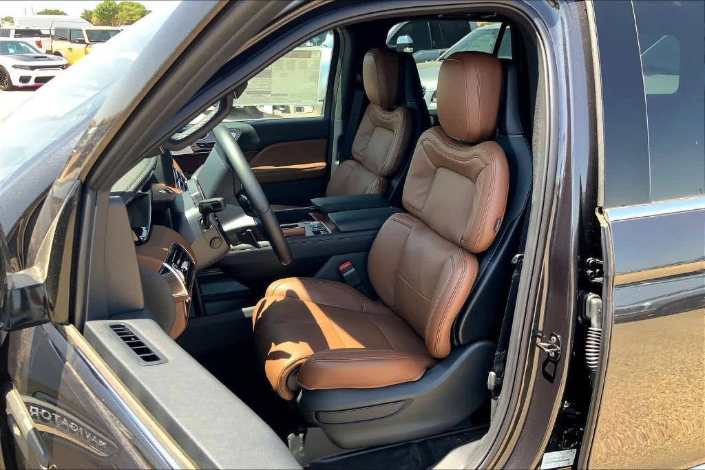 new 2024 Lincoln Navigator car, priced at $94,910