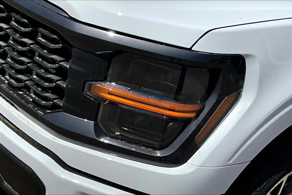 new 2025 Ford F-150 car, priced at $51,740