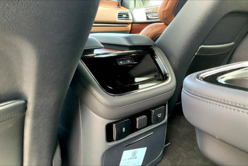 new 2024 Lincoln Navigator L car, priced at $94,620
