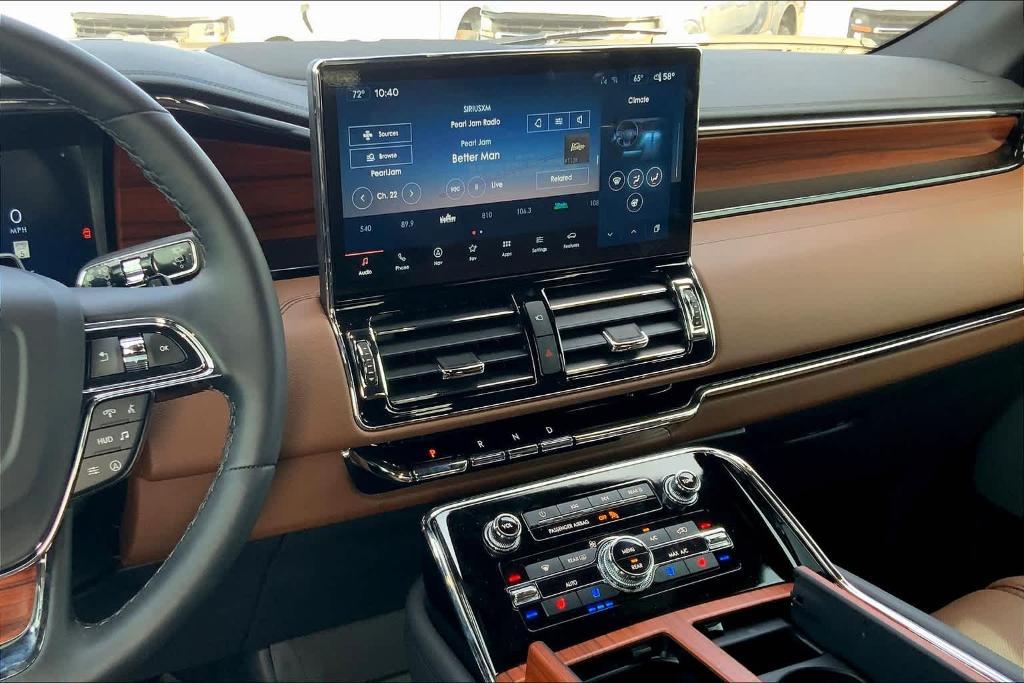 new 2024 Lincoln Navigator L car, priced at $94,620
