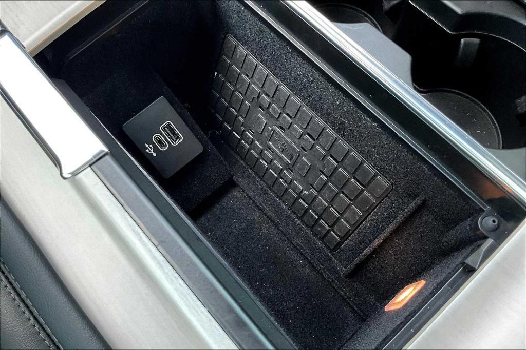 new 2025 Lincoln Navigator car, priced at $105,375