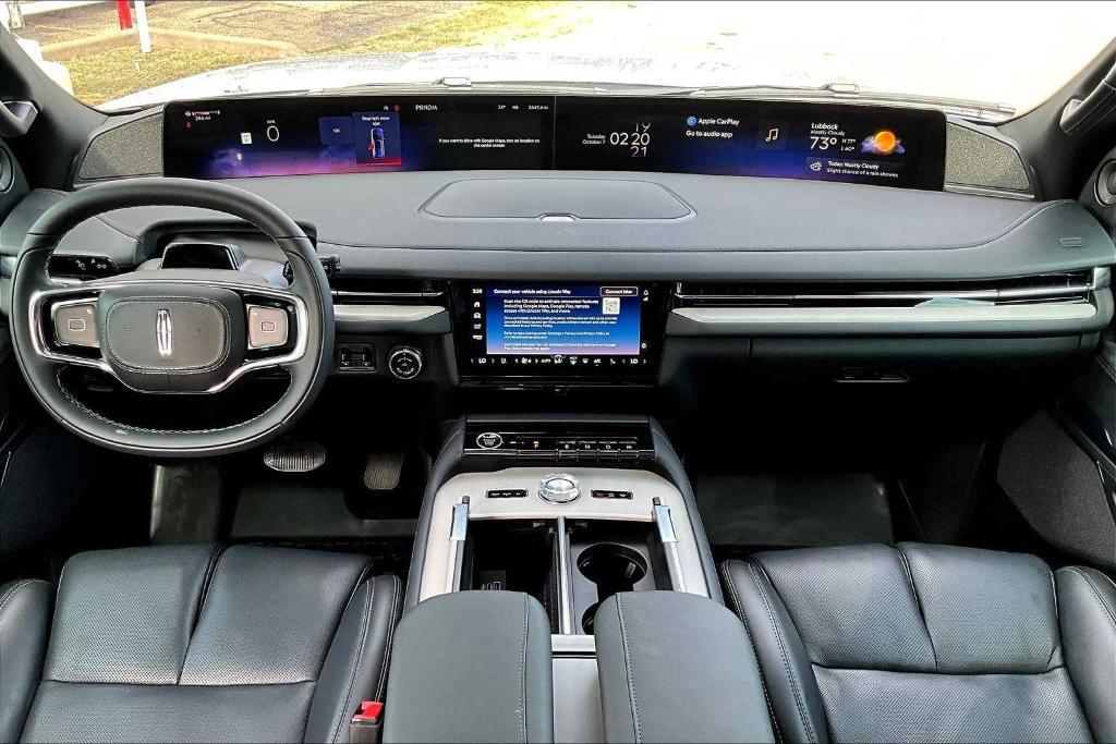new 2025 Lincoln Navigator car, priced at $105,375