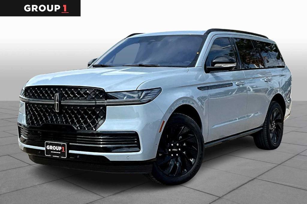 new 2025 Lincoln Navigator car, priced at $105,375