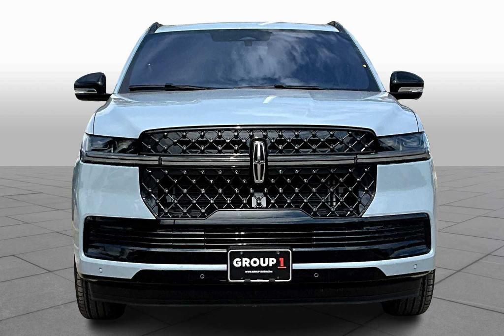 new 2025 Lincoln Navigator car, priced at $105,375