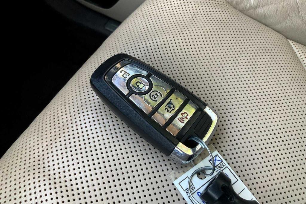 used 2020 Lincoln Nautilus car, priced at $18,566