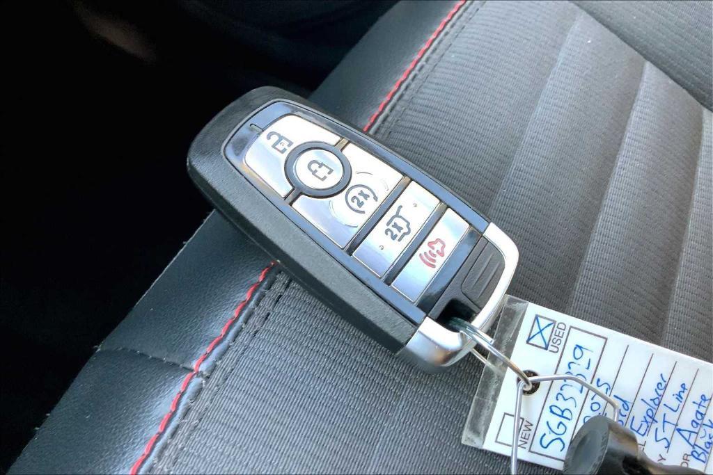 used 2025 Ford Explorer car, priced at $42,698