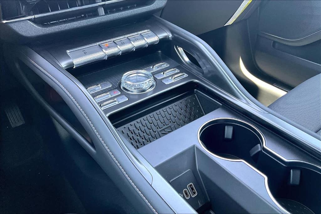 new 2025 Lincoln Nautilus car, priced at $51,985