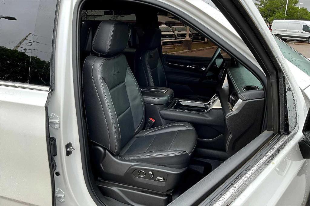 used 2021 GMC Yukon XL car, priced at $59,235
