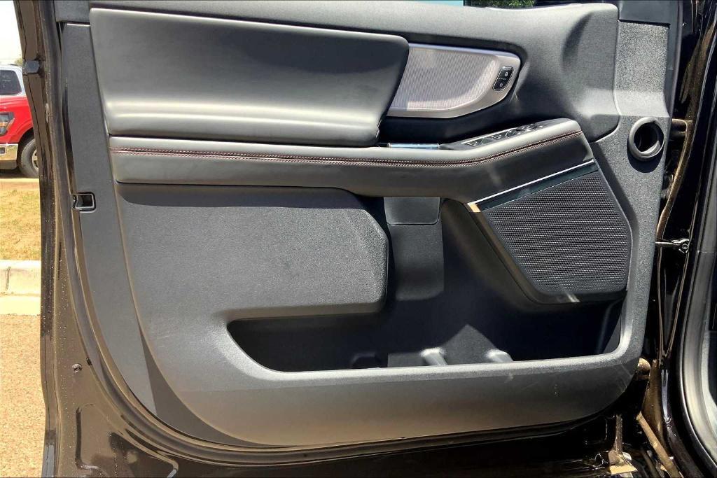 new 2025 Ford Expedition Max car, priced at $71,210