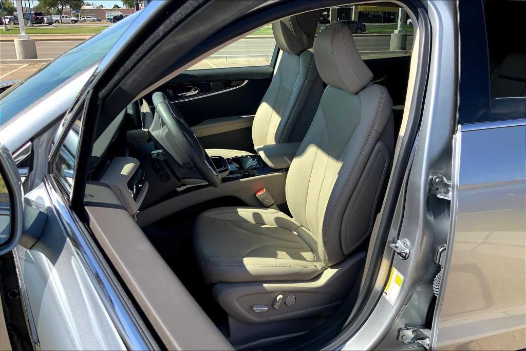 used 2022 Lincoln Nautilus car, priced at $34,312