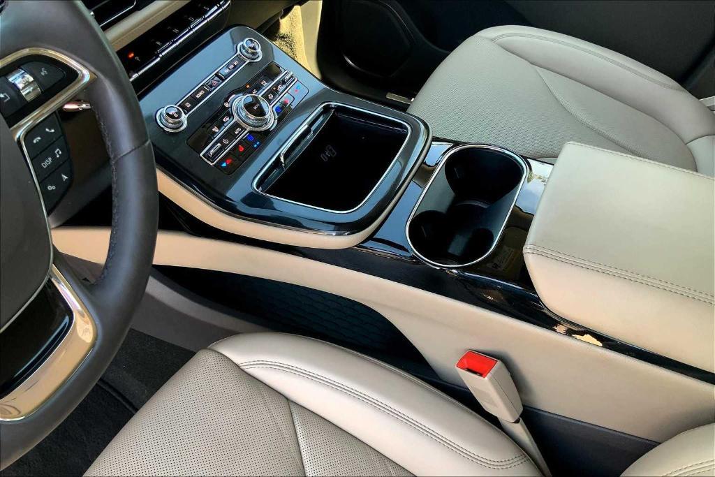 used 2022 Lincoln Nautilus car, priced at $34,312