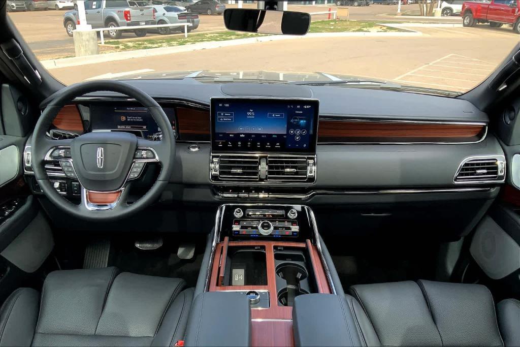 new 2024 Lincoln Navigator car, priced at $94,999