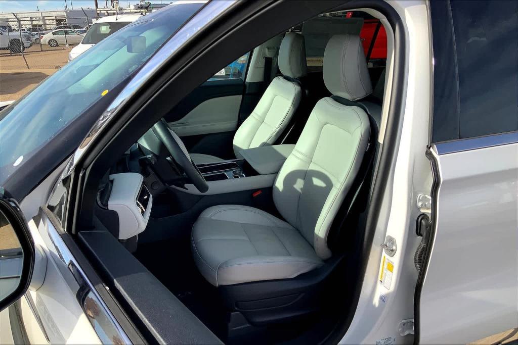 new 2025 Lincoln Aviator car, priced at $60,800