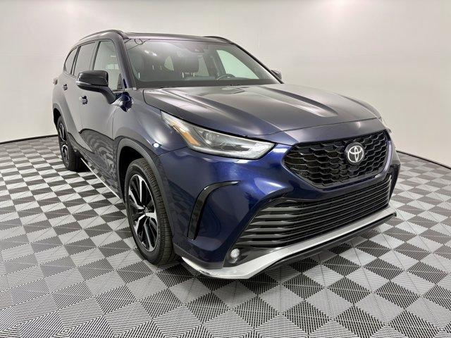 used 2022 Toyota Highlander car, priced at $35,977