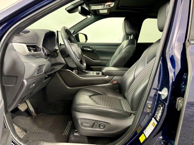 used 2022 Toyota Highlander car, priced at $35,977