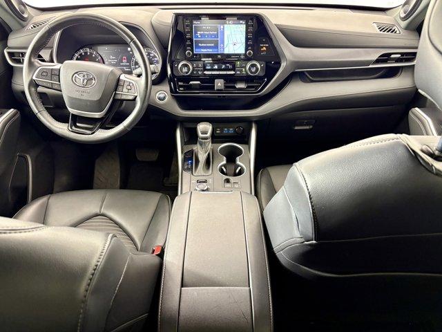 used 2022 Toyota Highlander car, priced at $35,977