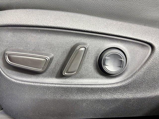 used 2022 Toyota Highlander car, priced at $35,977