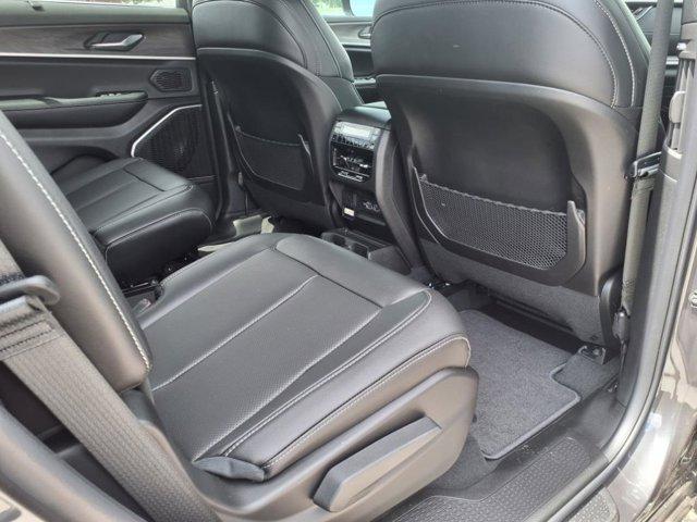 new 2025 Jeep Grand Cherokee L car, priced at $48,005