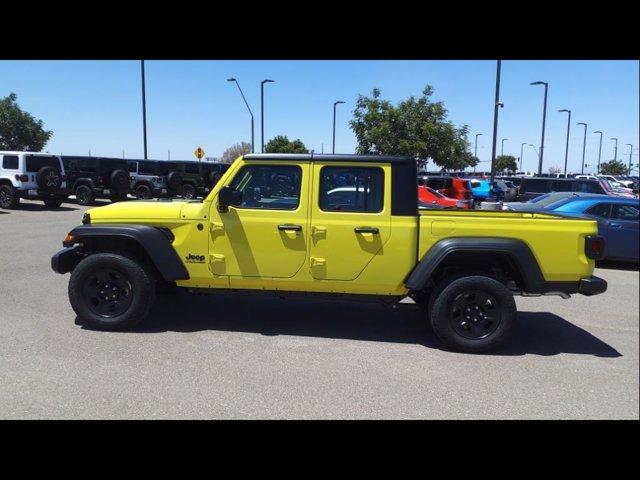 new 2024 Jeep Gladiator car