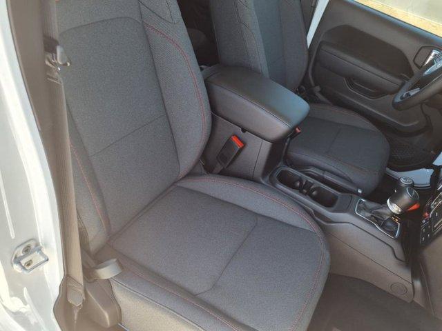 new 2025 Jeep Gladiator car, priced at $46,092