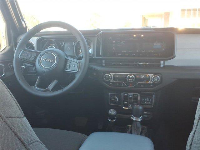 new 2025 Jeep Gladiator car, priced at $43,139