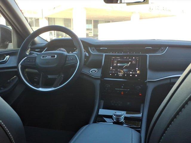 new 2025 Jeep Grand Cherokee L car, priced at $39,983