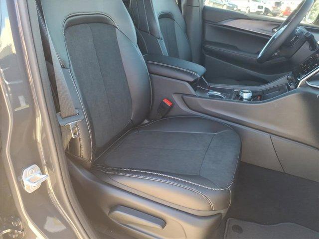 new 2025 Jeep Grand Cherokee L car, priced at $39,983