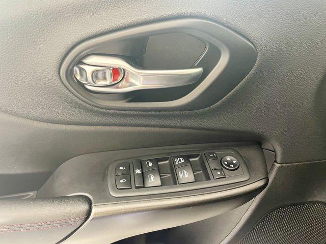 used 2020 Jeep Cherokee car, priced at $20,977