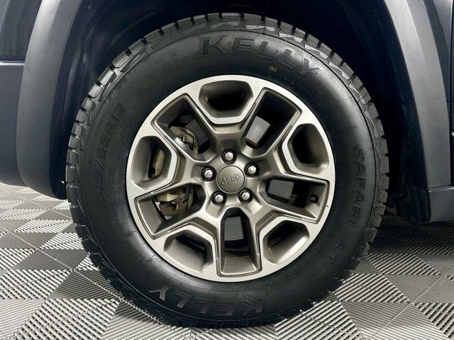 used 2020 Jeep Cherokee car, priced at $20,977