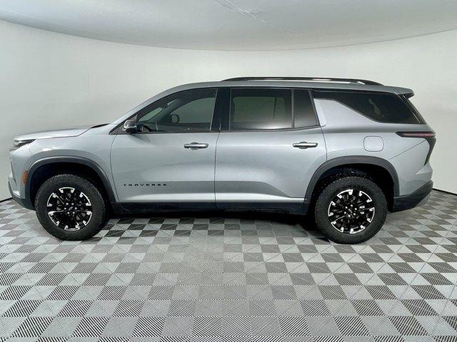 used 2024 Chevrolet Traverse car, priced at $42,977