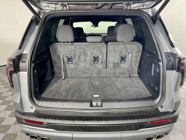 used 2024 Chevrolet Traverse car, priced at $42,977