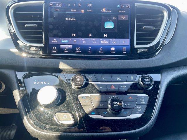 used 2023 Chrysler Pacifica car, priced at $26,977