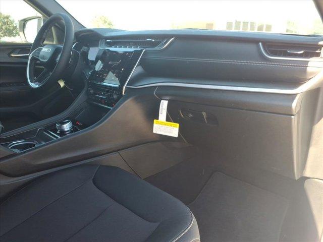 new 2025 Jeep Grand Cherokee car, priced at $32,683