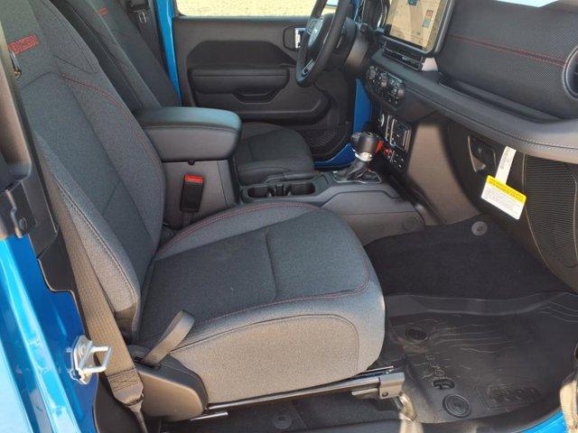 new 2025 Jeep Wrangler car, priced at $46,160