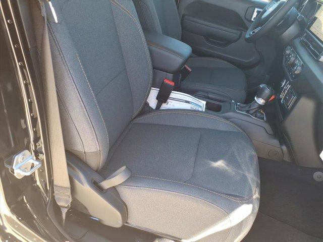 new 2025 Jeep Gladiator car, priced at $39,993