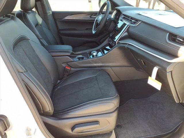 new 2025 Jeep Grand Cherokee L car, priced at $40,427