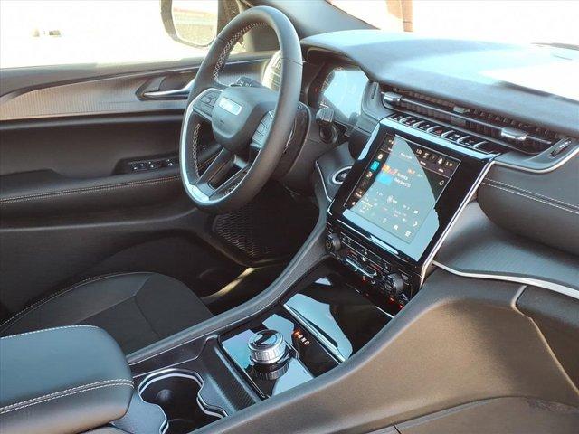 new 2025 Jeep Grand Cherokee L car, priced at $40,427