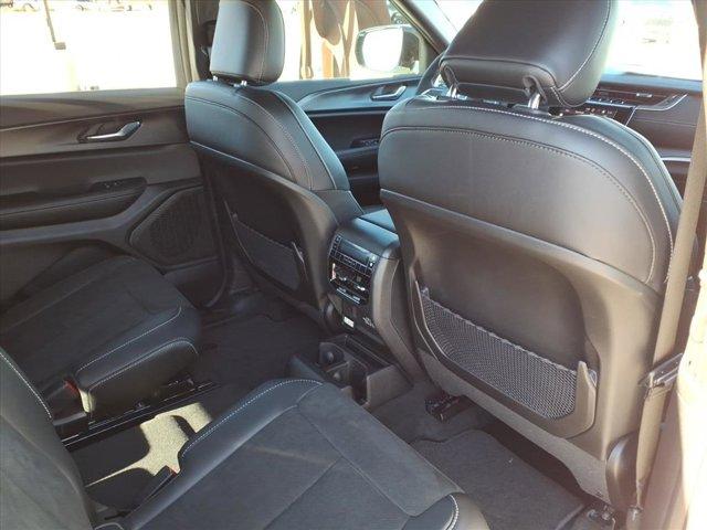 new 2025 Jeep Grand Cherokee L car, priced at $40,427