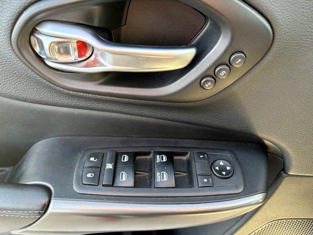 used 2019 Jeep Cherokee car, priced at $16,977