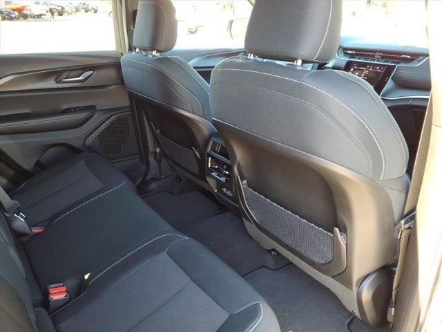 new 2025 Jeep Grand Cherokee car, priced at $33,323