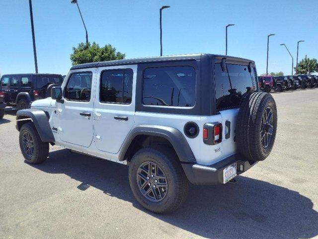 new 2024 Jeep Wrangler car