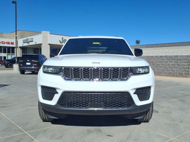 new 2025 Jeep Grand Cherokee car, priced at $33,298