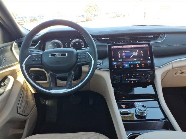new 2025 Jeep Grand Cherokee car, priced at $48,890