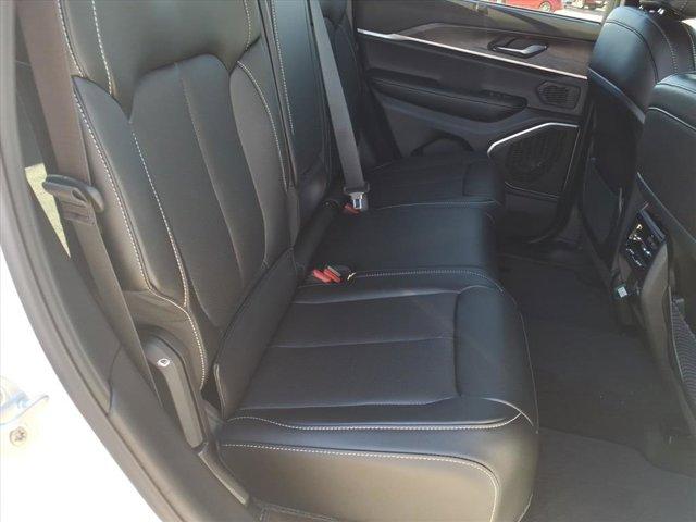 new 2025 Jeep Grand Cherokee car, priced at $48,947