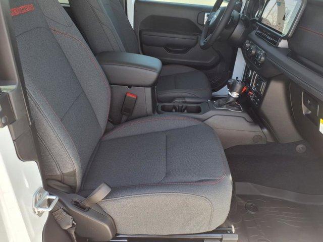 new 2025 Jeep Wrangler car, priced at $48,276