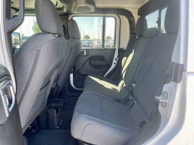 new 2025 Jeep Gladiator car, priced at $39,893